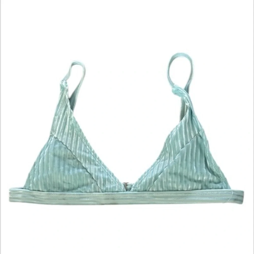 Dippin' Daisys REVIBE baby blue velour bikini swim top size large NEW